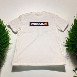 Mens NIKE Swoosh shirt size Medium
